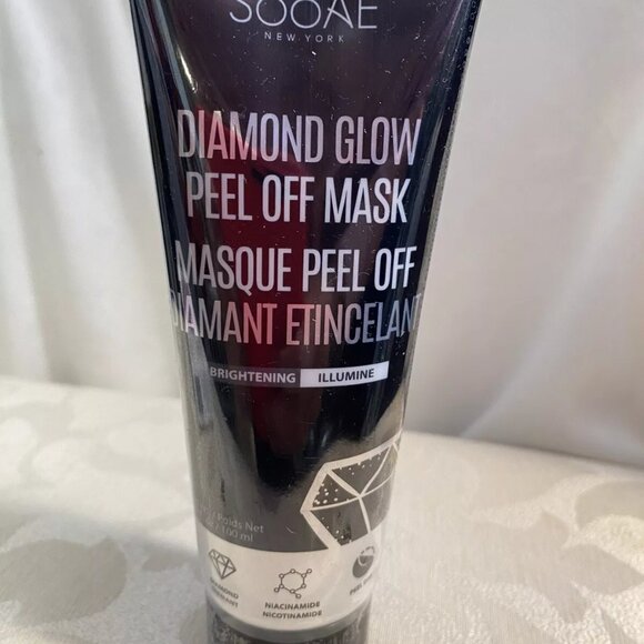 SooAE Diamond Glow Brightening Peel Off Mask 3.4 OZ --Pack of 3 tubes - Picture 5 of 5